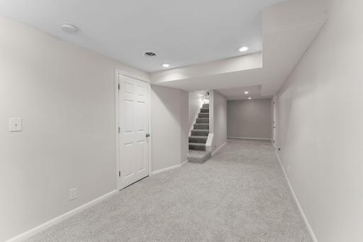 934 15th Avenue N, South Saint Paul, MN 55075