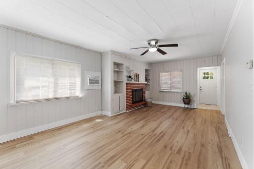 934 15th Avenue N, South Saint Paul, MN 55075
