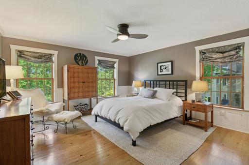6687 Mulberry Circle E, Chanhassen, MN 55317