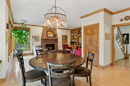 6687 Mulberry Circle E, Chanhassen, MN 55317