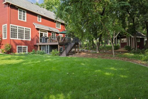 6687 Mulberry Circle E, Chanhassen, MN 55317