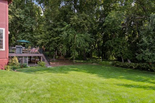6687 Mulberry Circle E, Chanhassen, MN 55317
