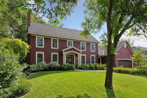 6687 Mulberry Circle E, Chanhassen, MN 55317