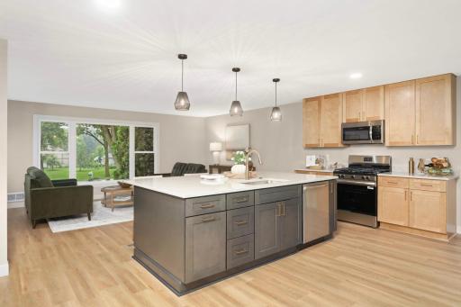 2040 Vagabond Lane N, Plymouth, MN (18).jpg