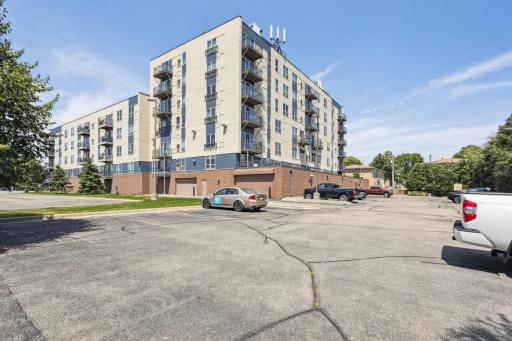 1502 5th Street N, 211, Hopkins, MN 55305