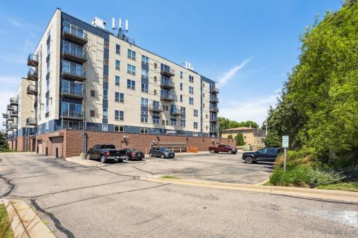 1502 5th Street N, 211, Hopkins, MN 55305