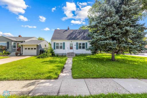 1401 7th Street N, Fargo, ND 58102