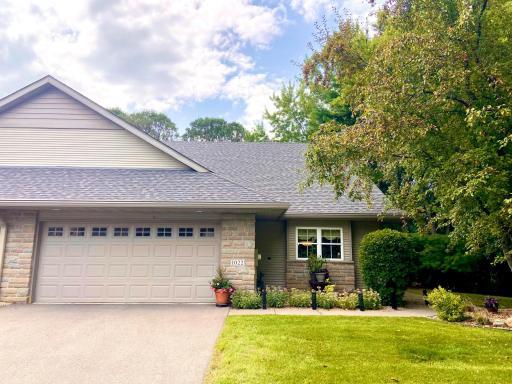 1022 Saint Johns Bay, Saint Paul, MN 55129