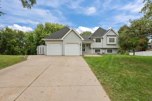 17017 Glencoe Circle, Lakeville, MN 55044