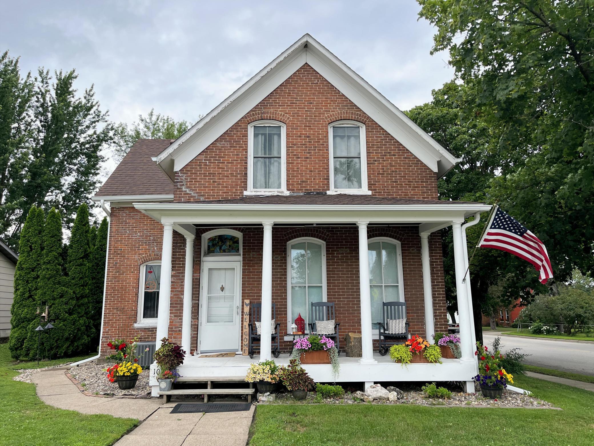 Property photo for 106 4th Grant Boulevard E, Wabasha, MN 55981