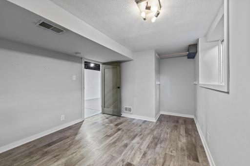 24-web-or-mls-11620 Kumquat St NW-120.jpg