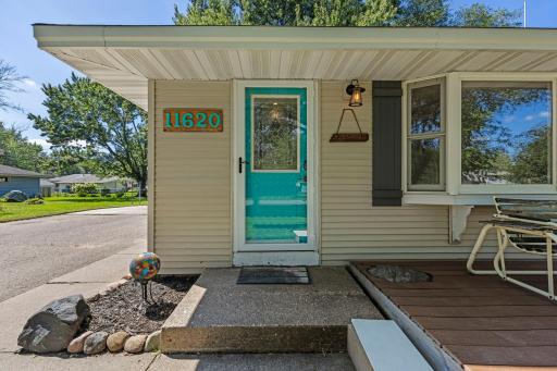 14-web-or-mls-11620 Kumquat St NW-122.jpg