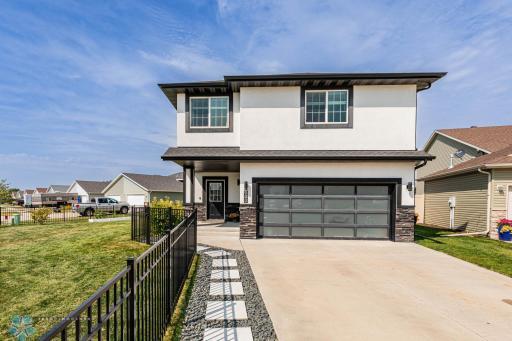 940 41st Avenue W, West Fargo, ND 58078