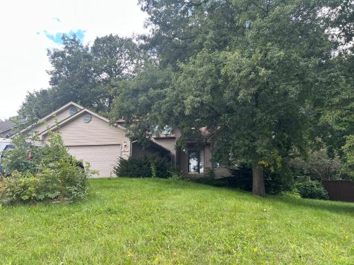 14872 Oakwood Place, Savage, MN 55378