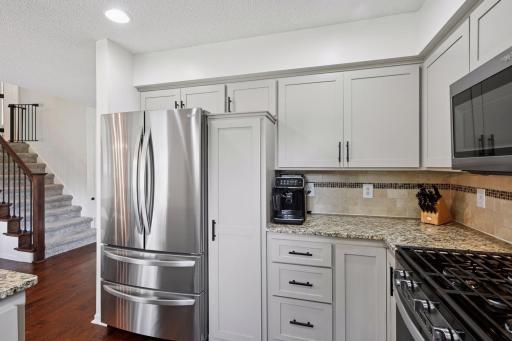 6215 Heathbrook Drive, Eden Prairie, MN 55346