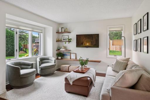 6215 Heathbrook Drive, Eden Prairie, MN 55346
