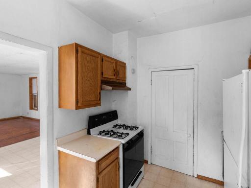 25 W 3rd St Rush City MN 55069 USA-020-015-T2A8977-MLS_Size.jpg