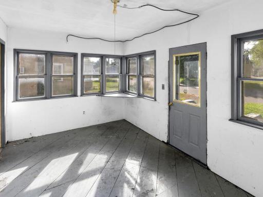 25 W 3rd St Rush City MN 55069 USA-011-024-T2A8932-MLS_Size.jpg