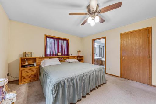 5355 Pine Lane, North Branch, MN 55056