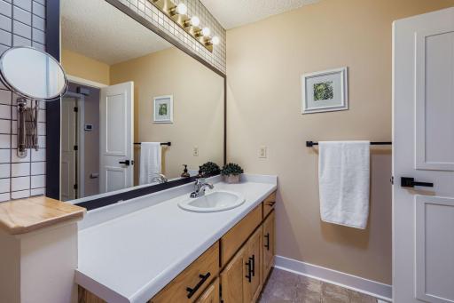 653 86th Lane NW, Coon Rapids, MN 55433