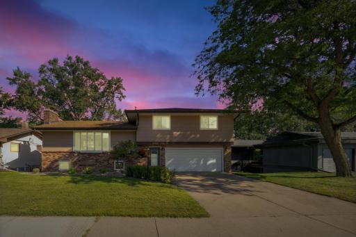 2179 Upper Afton Road E, Saint Paul, MN 55119