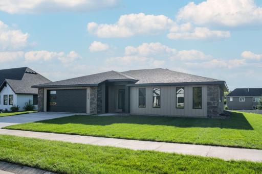 3524 Wildflower Road S, Saint Cloud, MN 56301