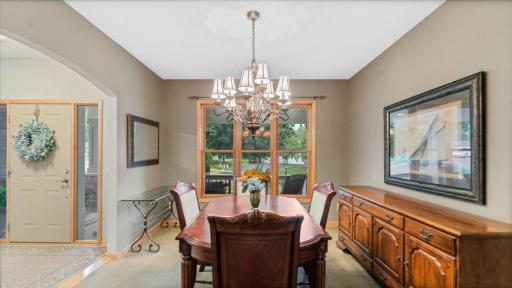 Formal Executive Dining, high-end lighting fixtures