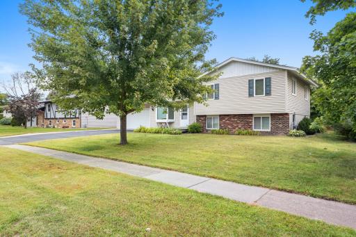 Photo for 16546 Foliage Avenue W, Rosemount, MN 55068 - listing #6783196 16546 Foliage Avenue W, Rosemount, MN 55068