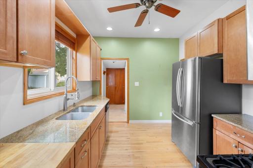 2521 12th Avenue E, North Saint Paul, MN 55109