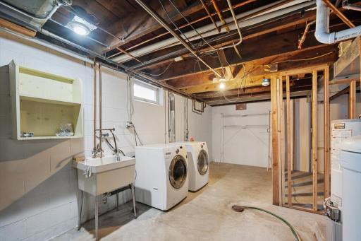 2521 12th Avenue E, North Saint Paul, MN 55109
