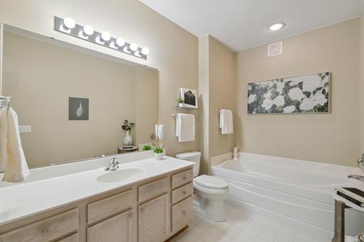 2176 Langston Lane NE, Saint Michael, MN 55376