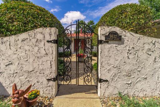 9632 Vincent Avenue S, Minneapolis, MN 55431