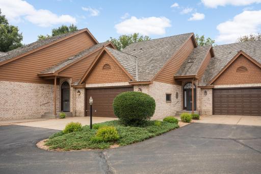 Main level living on a private road on Monticello Country Club