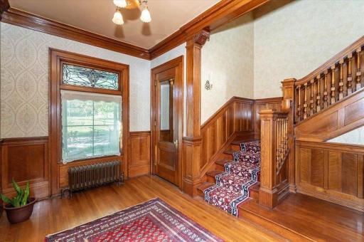1616 E 1st Street, Duluth, MN 55812