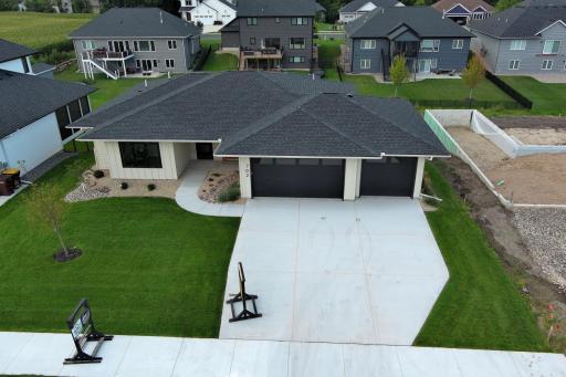 702 Summer Avenue SE, New Prague, MN 56071