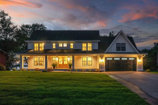 7037 Lamotte Drive, Hugo, MN 55038