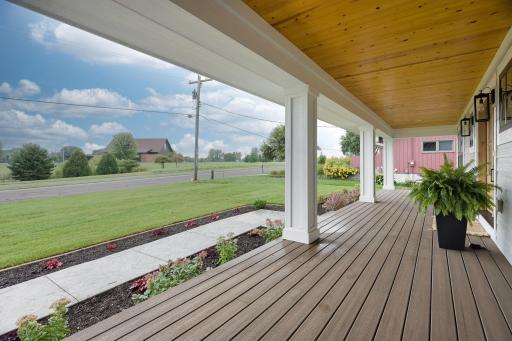 7037 Lamotte Drive, Hugo, MN 55038
