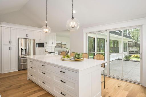 7037 Lamotte Drive, Hugo, MN 55038