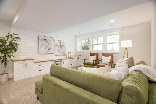 7037 Lamotte Drive, Hugo, MN 55038
