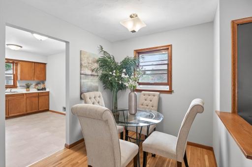 1105 Greystone Avenue N, Saint Paul, MN 55128
