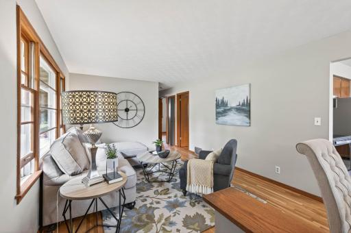 1105 Greystone Avenue N, Saint Paul, MN 55128