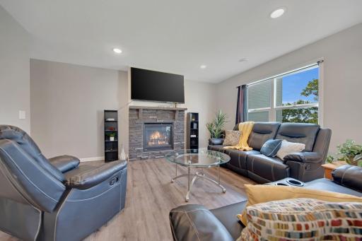 10270 Goodview Circle S, Cottage Grove, MN 55016