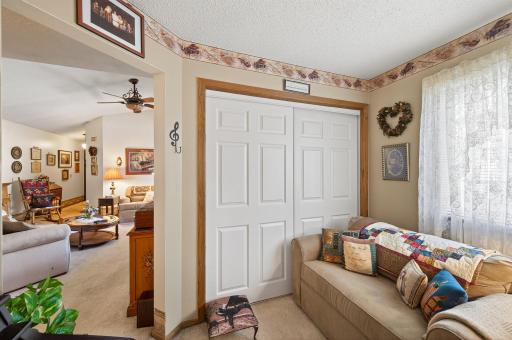 800 98th Avenue NW, 201NW, Minneapolis, MN 55433