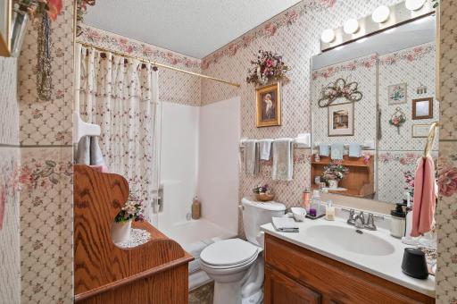 800 98th Avenue NW, 201NW, Minneapolis, MN 55433