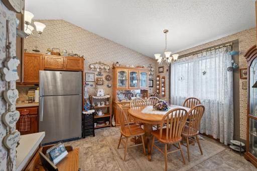 800 98th Avenue NW, 201NW, Minneapolis, MN 55433