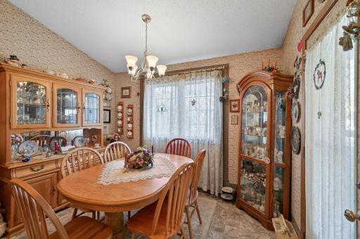 800 98th Avenue NW, 201NW, Minneapolis, MN 55433