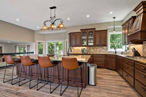 5420 Riverwood Lane, Savage, MN 55378