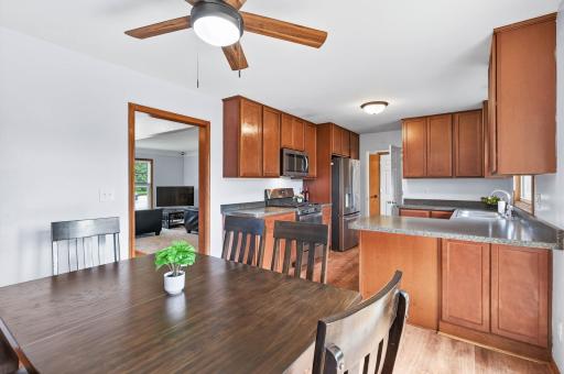 2076 Larpenteur Avenue E, Saint Paul, MN 55109