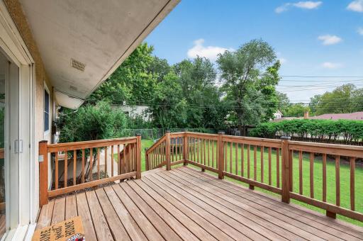 2076 Larpenteur Avenue E, Saint Paul, MN 55109