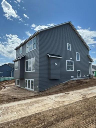 3779 Knightsbridge Lane N, Lake Elmo, MN 55042